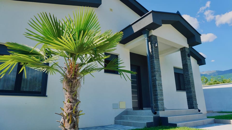Property building, Garden