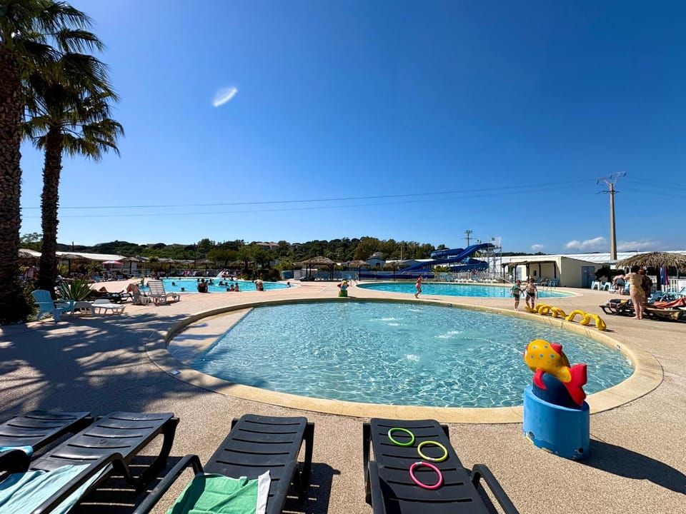 Day, Aqua park, Pool view, Swimming pool, Swimming pool, sunbed