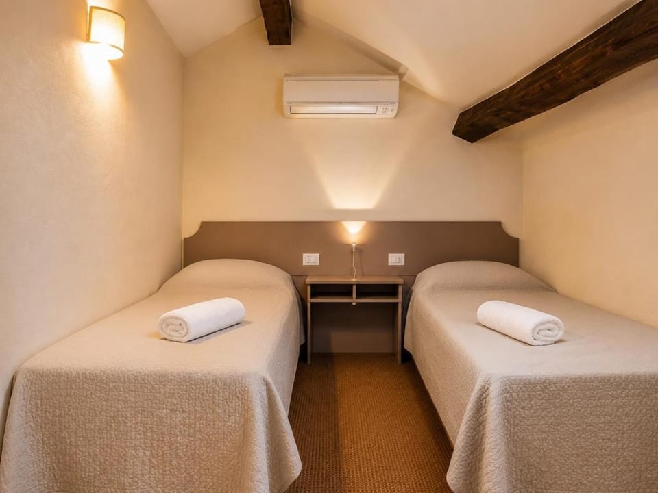 Xenia - 2 rooms apt at Villa Edoardo Apartment in Rapallo