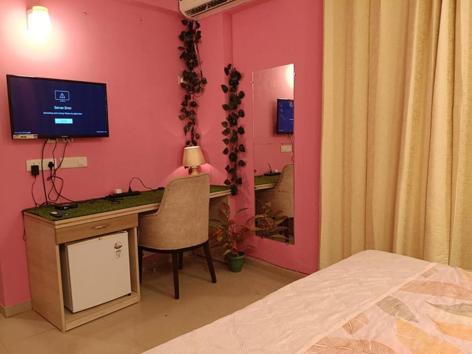 luxe retreat near Prem mandir by RAMYA STAYS Apartment in Uttar Pradesh