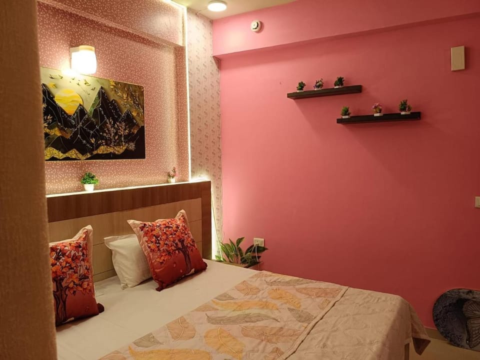 luxe retreat near Prem mandir by RAMYA STAYS Apartment in Uttar Pradesh