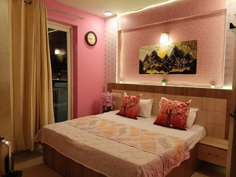 luxe retreat near Prem mandir by RAMYA STAYS Apartment in Uttar Pradesh