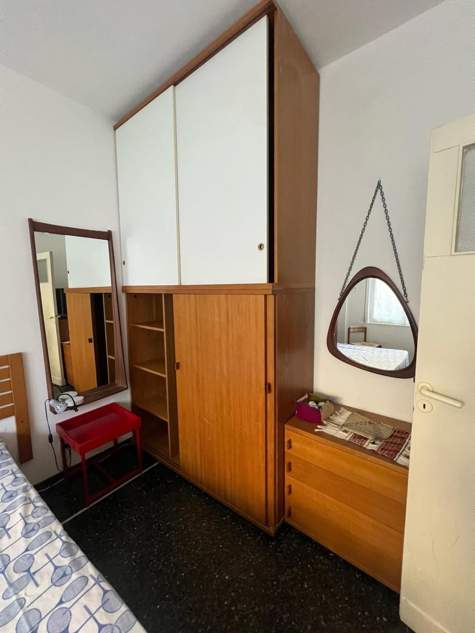 Bedroom, wardrobe
