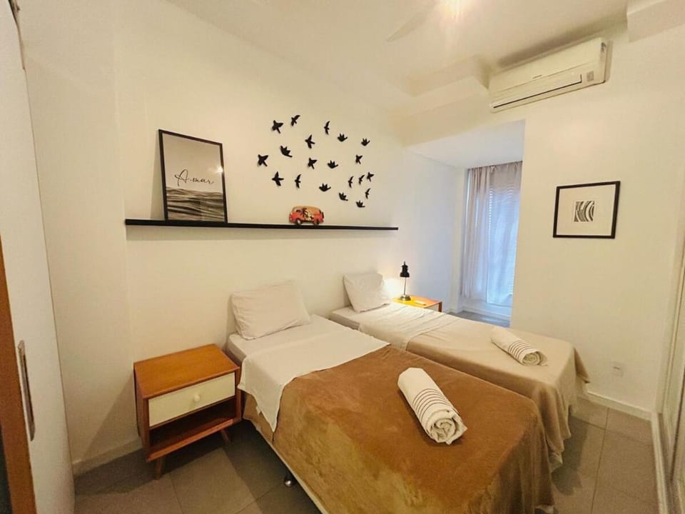 2 quartos, metro, praia do Leblon, farto comercio Apartment in Rio de Janeiro