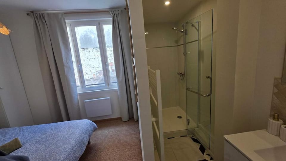 Stylish 2bedroom apartment near town hall quiet downtown Apartment in Arras