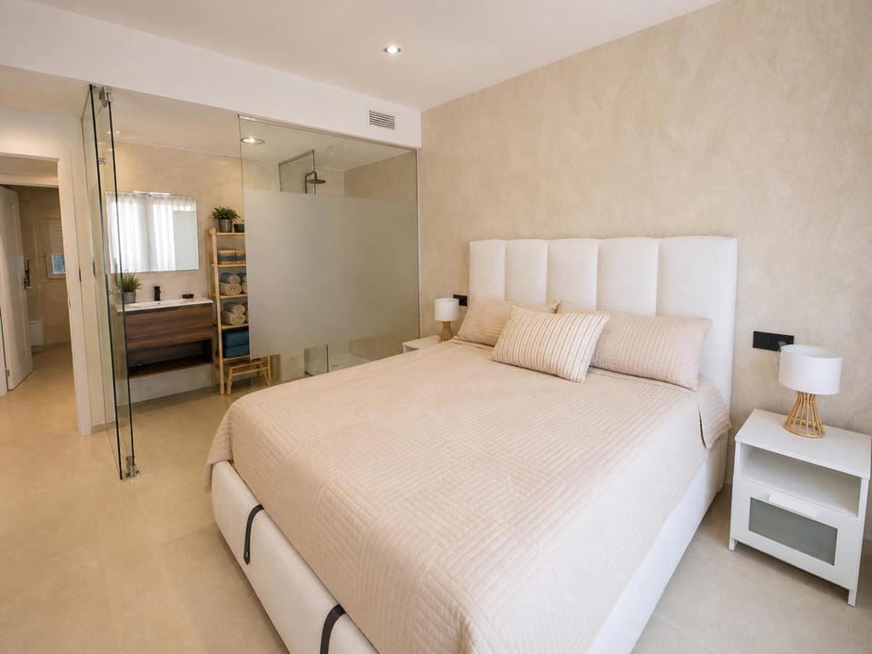 Bed, Bedroom, air conditioner
