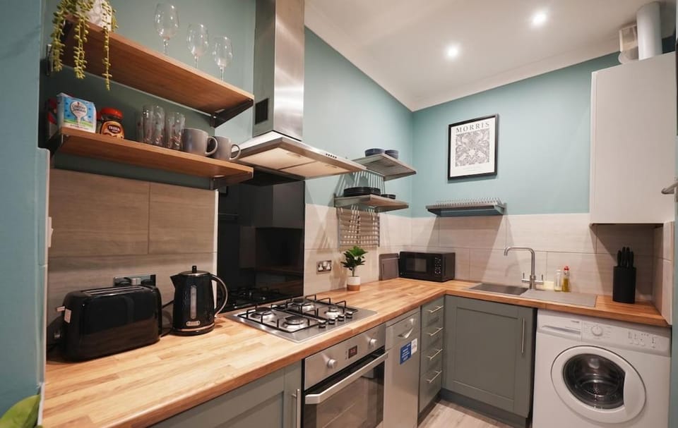 Cosy Town House Sleep 5 12STG Apartment in Brighton