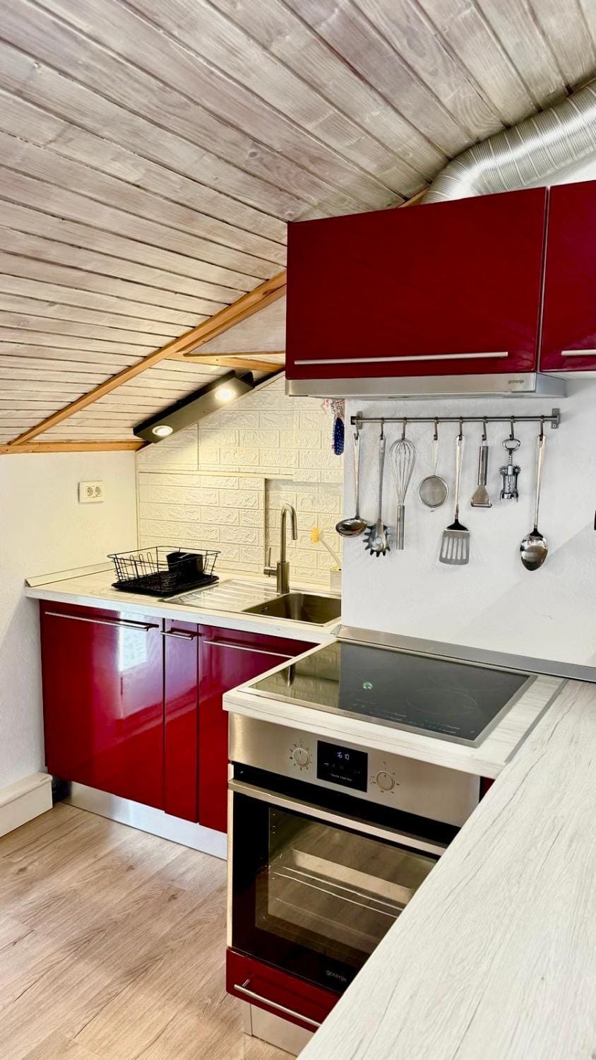 Kitchen or kitchenette