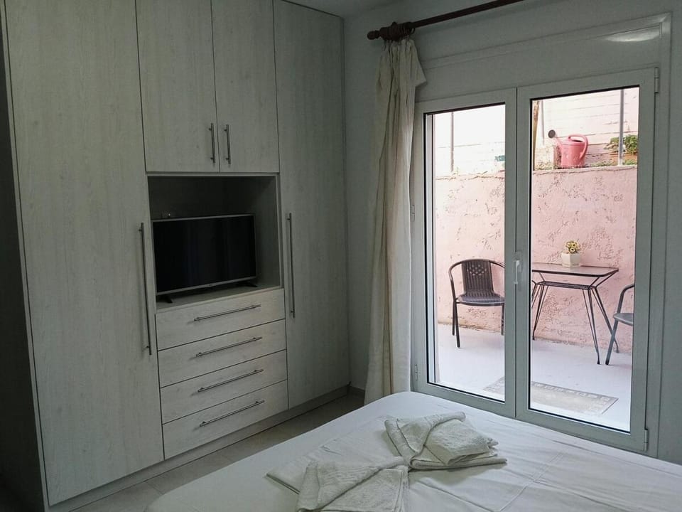 Manolis apartment, near the beach Apartment in Crete Region