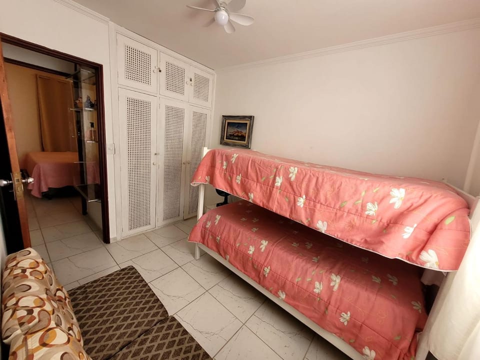 Bahamas - Apartamento aconchegante a 100m da prainha Apartment in Caraguatatuba