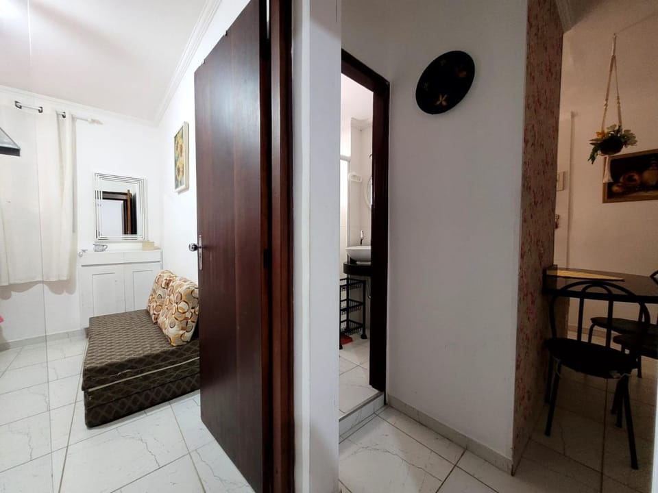 Bahamas - Apartamento aconchegante a 100m da prainha Apartment in Caraguatatuba