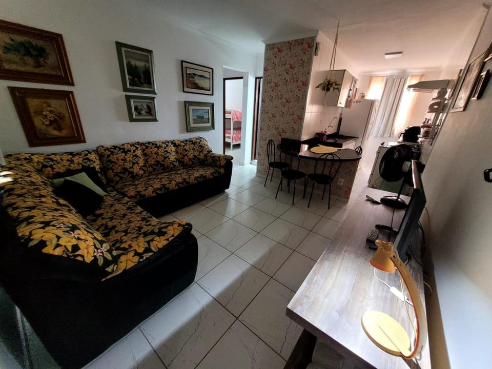 Bahamas - Apartamento aconchegante a 100m da prainha Apartment in Caraguatatuba