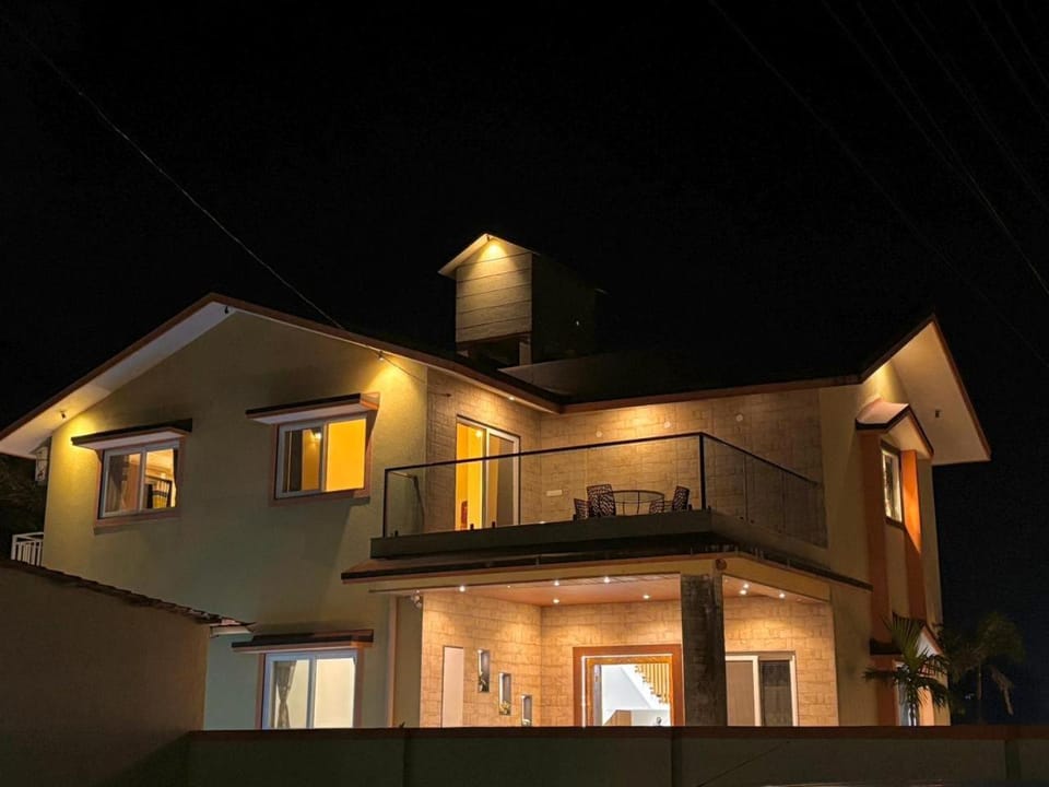 Duke's nose villa Villa in Lonavla
