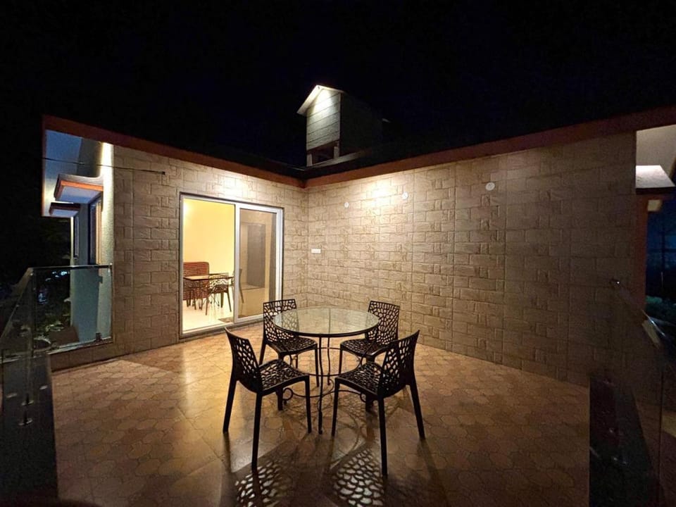 Duke's nose villa Villa in Lonavla