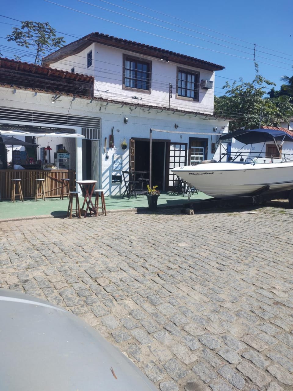 Property building, Facade/entrance, Lounge or bar