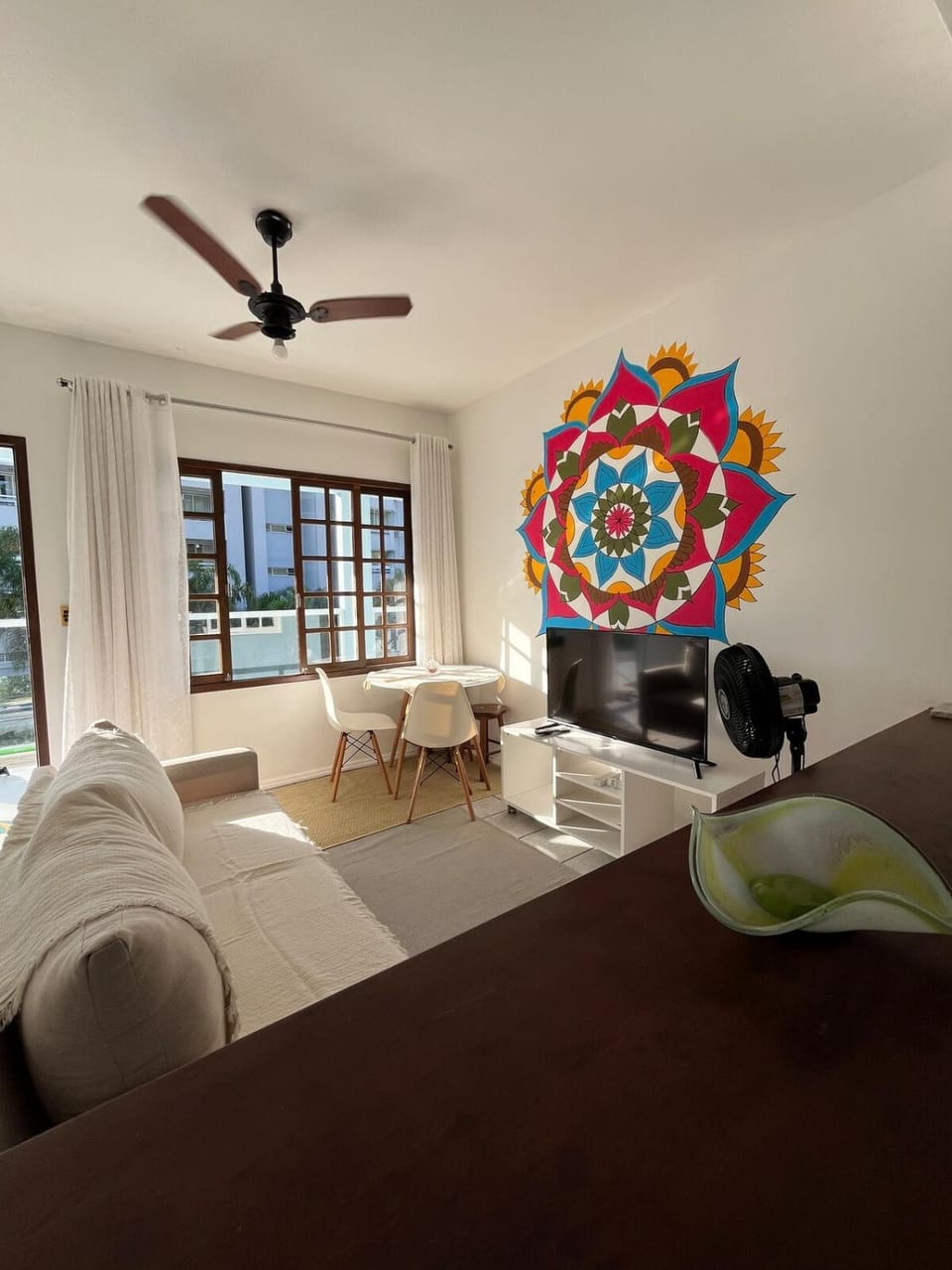 Apto em Jurerê - ÓTIMA LOCALIZAÇÃO Apartment in Florianopolis