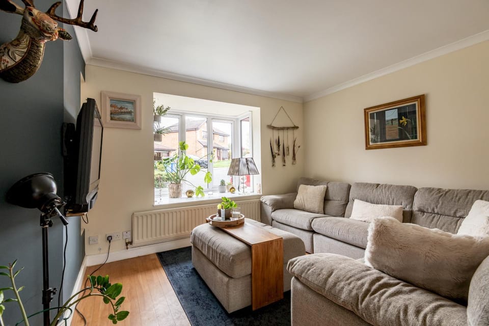 Communal lounge/ TV room, TV and multimedia, Living room, Seating area
