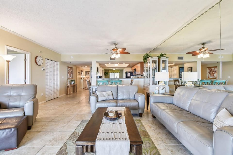 Oceanview Condo at Beach Cottages Apartment in Redington Shores