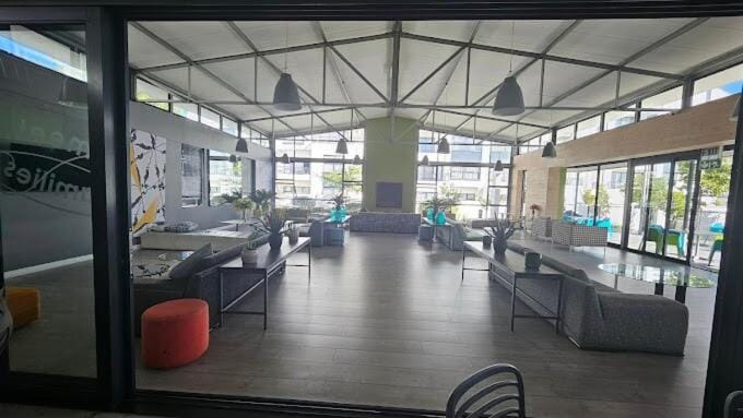3 Bedroom Apartment - Sandown Apartment in Cape Town