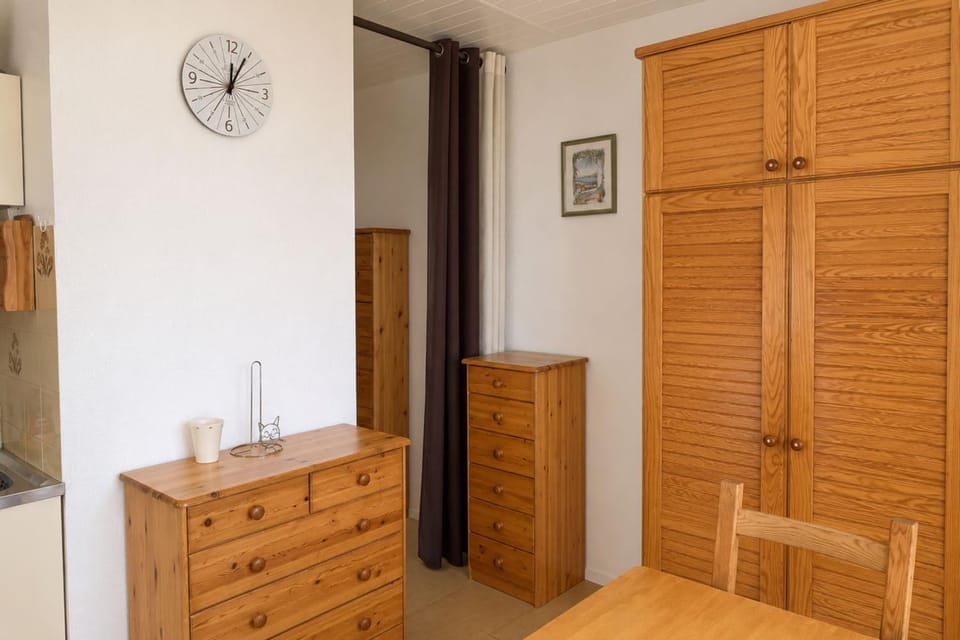 Studio avec terrasse et petite vue mer à La Ciotat Apartment in La Ciotat