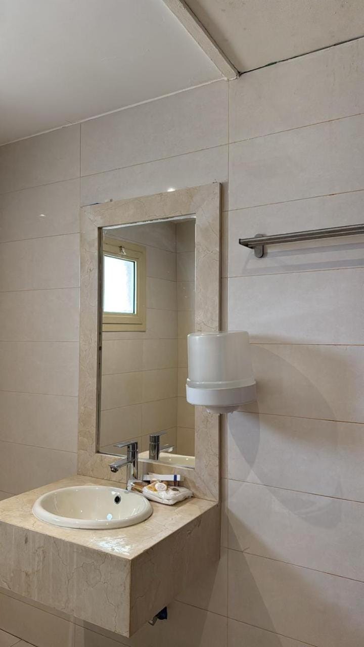 رست الحمراء للشقق المخدومة Apartment in Riyadh