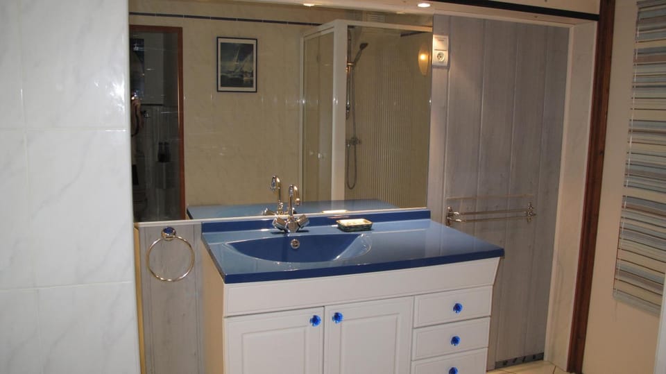 Provence La Ciotat Sunshine Apartment in La Ciotat