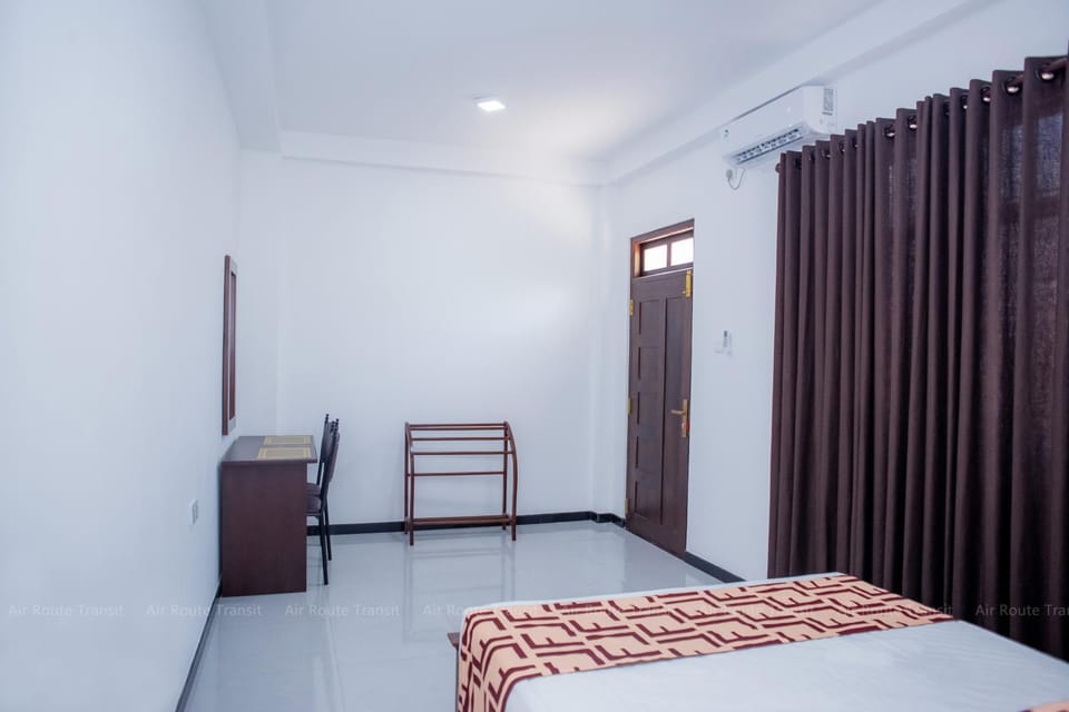 Air Route Transit Bed and Breakfast in Negombo