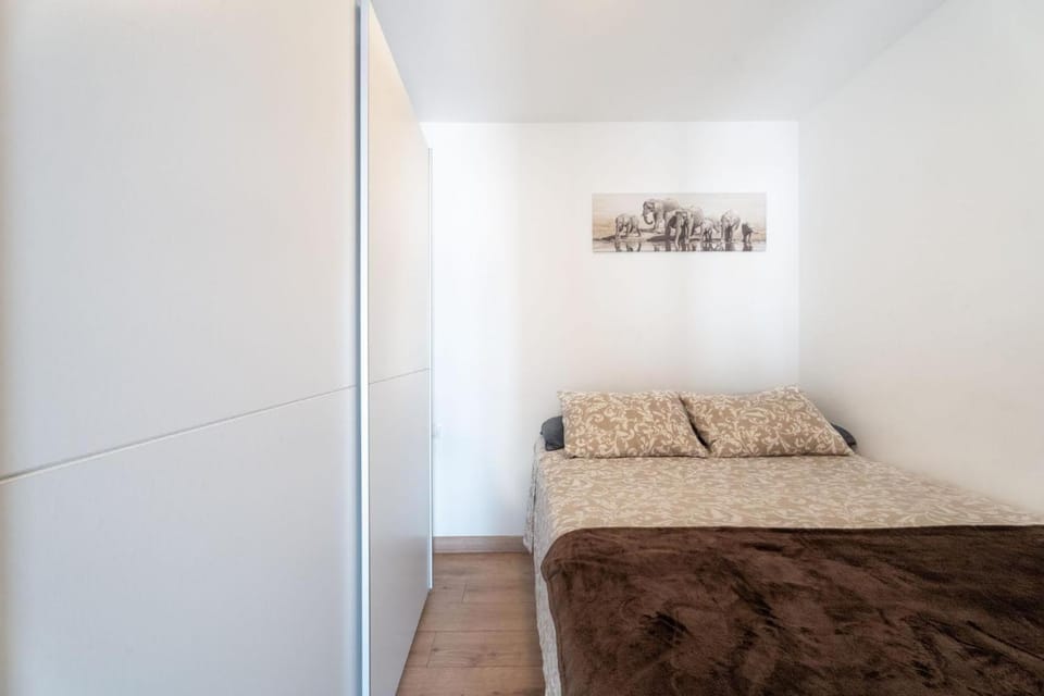 Living room, Bedroom