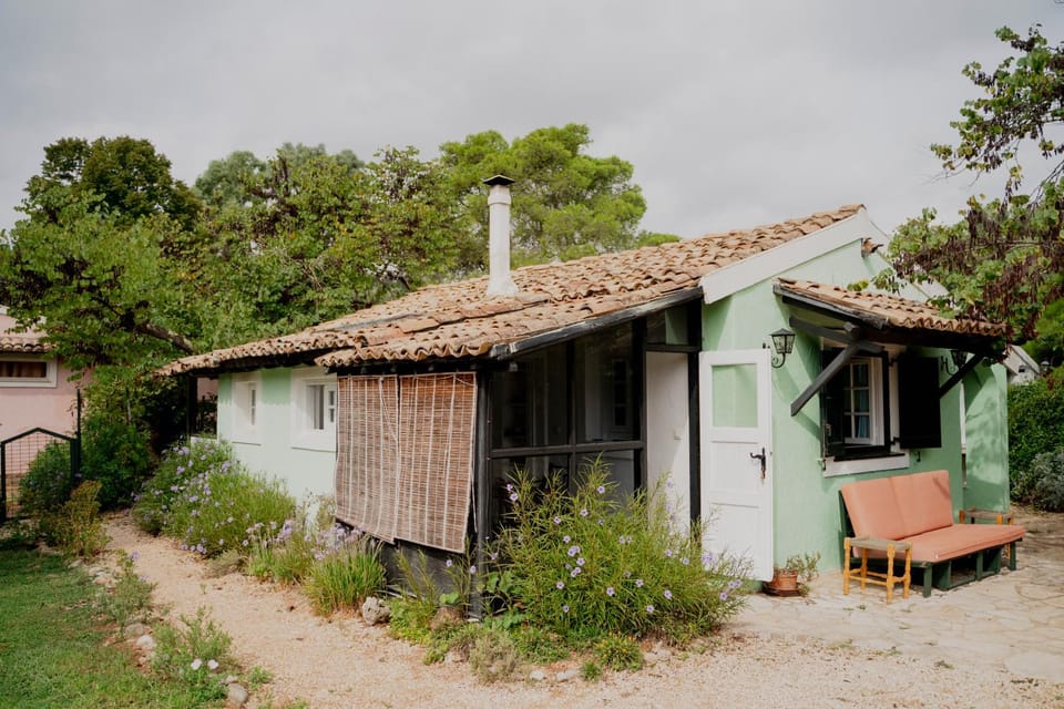 Property building, Garden, Garden view