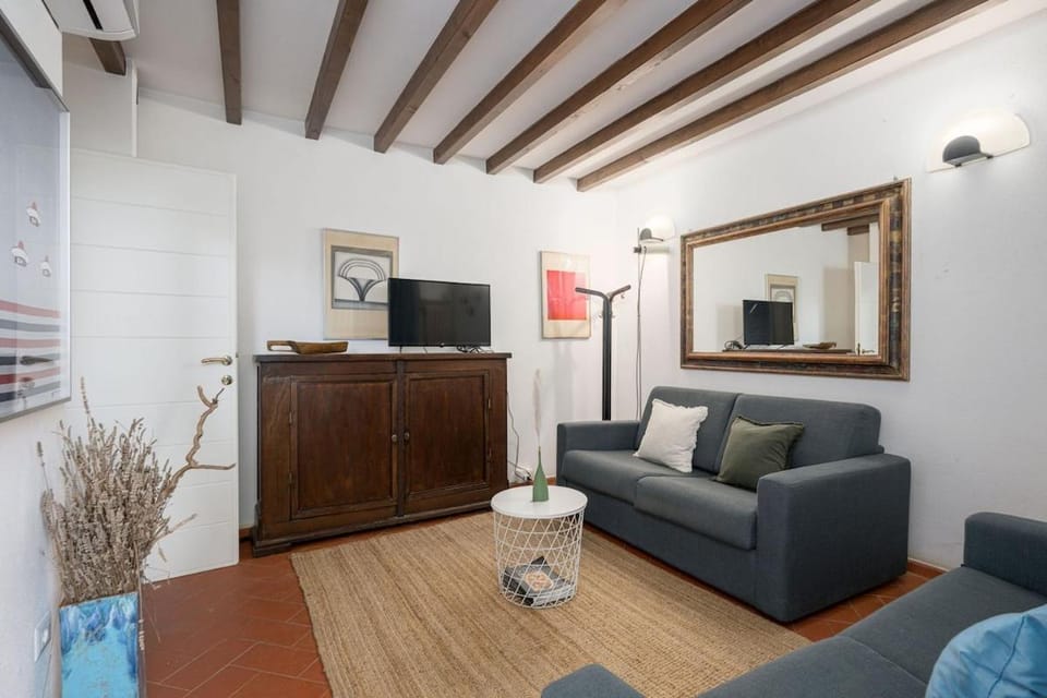 Enchanted Haven 2 Farmhouses with Pool House in San Casciano Val Pesa