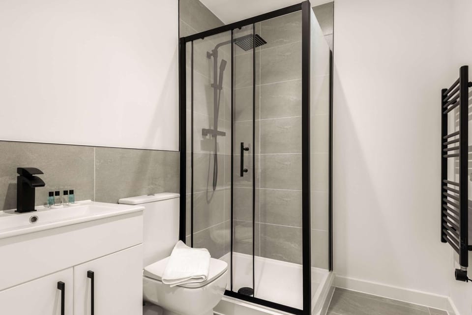 Modern 1 Bedroom Apartment in Leeds - Sleeps 3 Apartment in Leeds