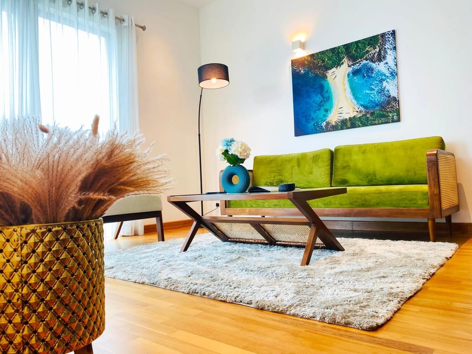 Living room, Decorative detail, Seating area
