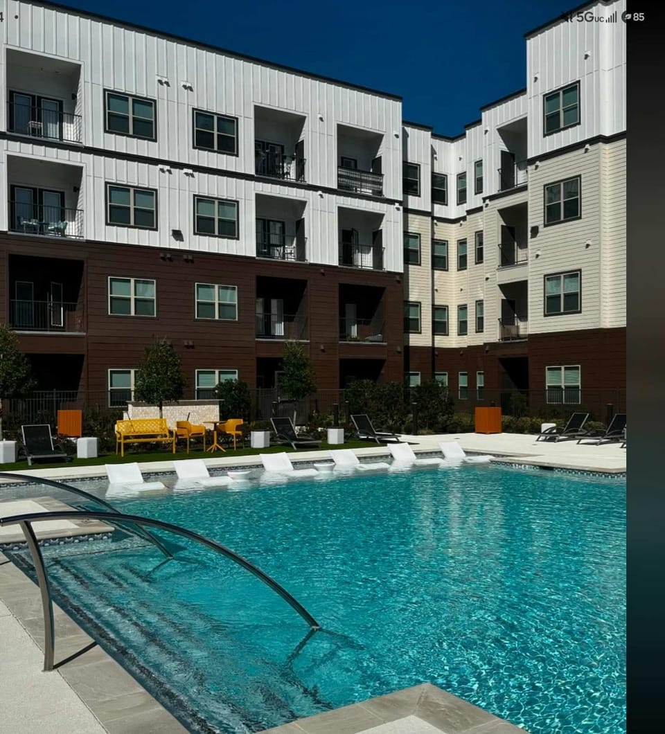 Relaxing Houston Getaway 2 King Suites Game Ro Apartment in Addicks