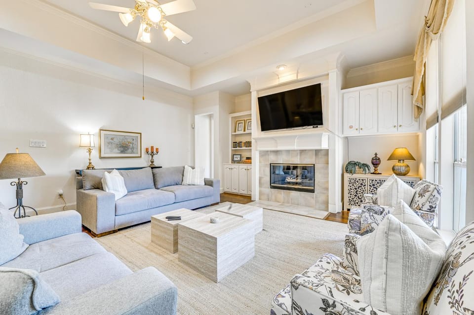Huge Plano Home w/ Swim Spa: 37 mi to AT&T Stadium House in Plano
