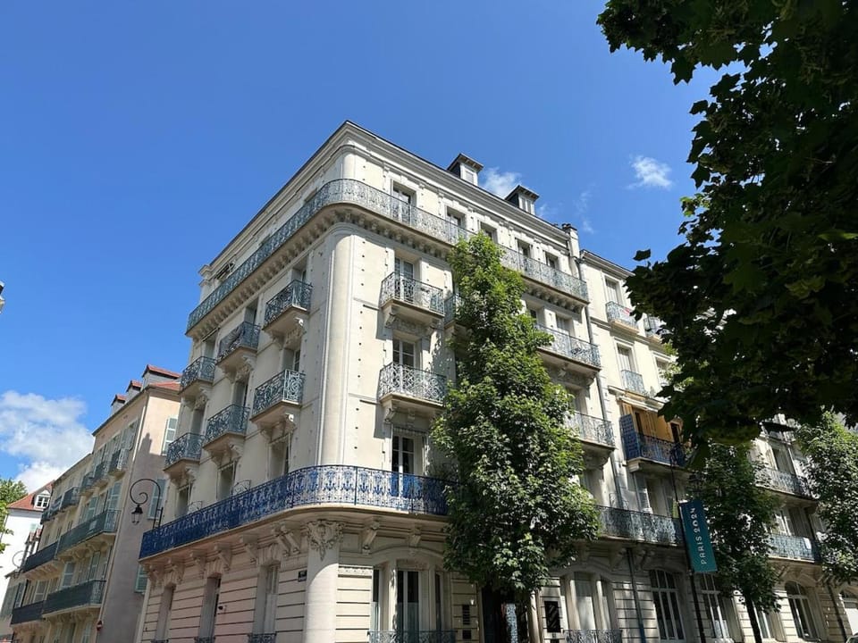 Appartement Standing proche des Thermes Apartment in Auvergne-Rhône-Alpes