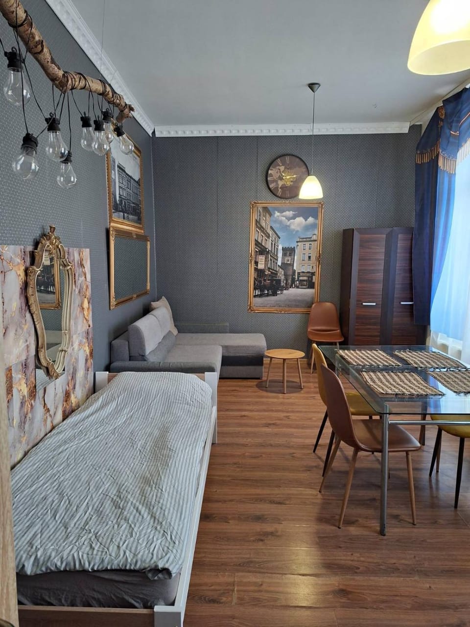 Apartament M J w Centrum-Dwa Pokoje Apartment in Lower Silesian Voivodeship