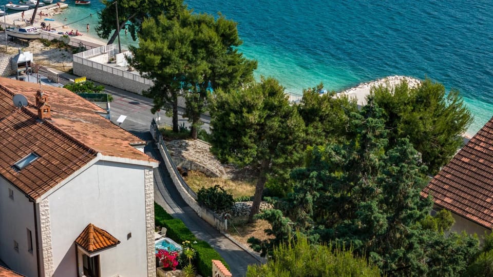 Property building, View (from property/room)