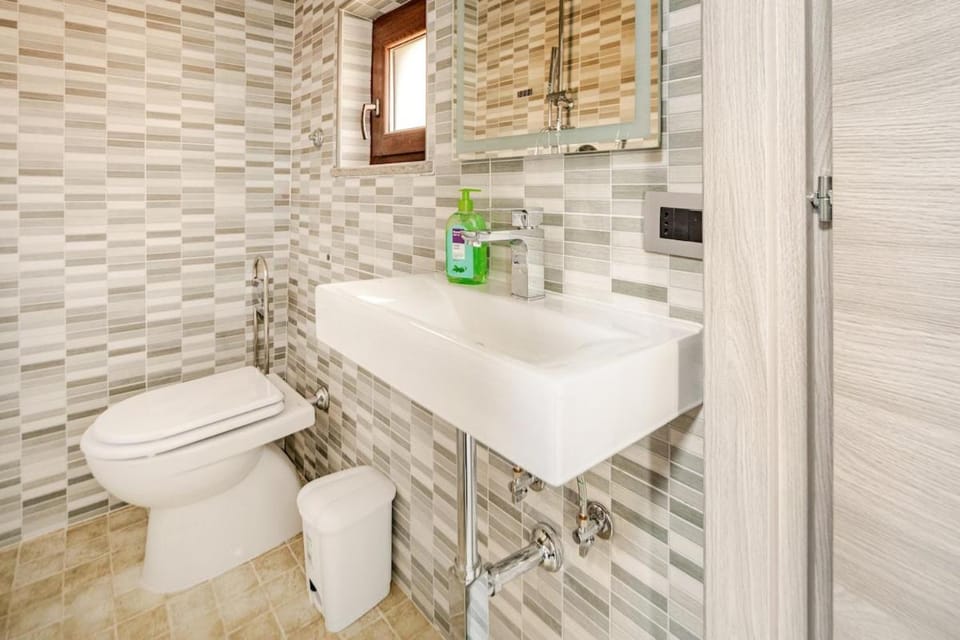 La Dimora delle Grazie on the Via Francigena Apartment in Montefiascone