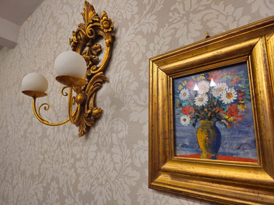 Decorative detail
