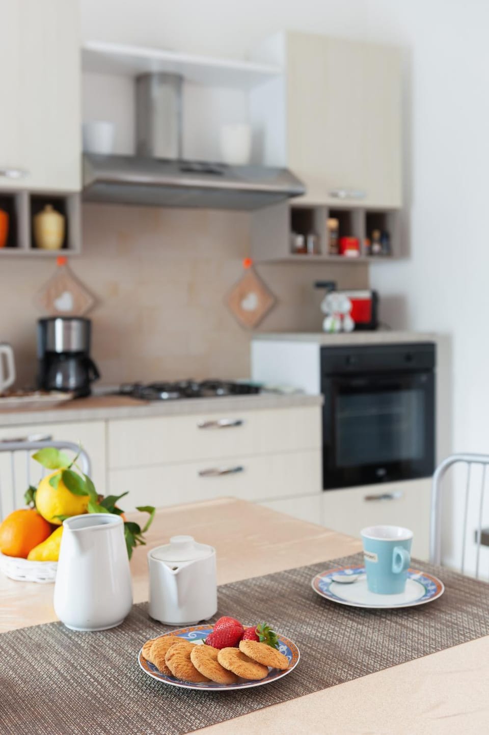 Kitchen or kitchenette, Living room
