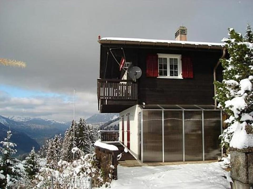 Property building, Balcony/Terrace, Balcony/Terrace