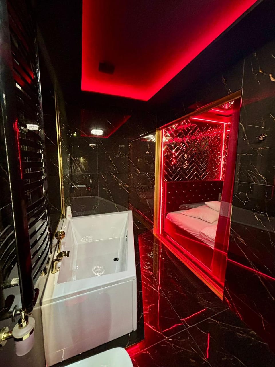 Bed, Bathroom, Bedroom, Bath