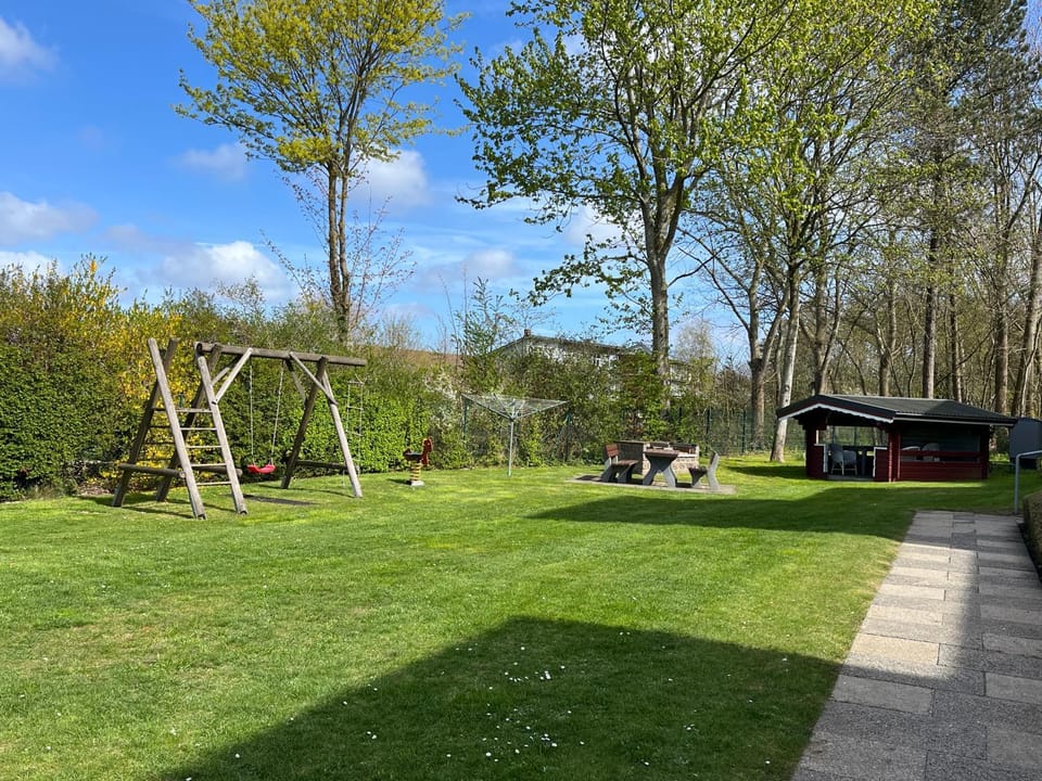BBQ facilities, Children play ground