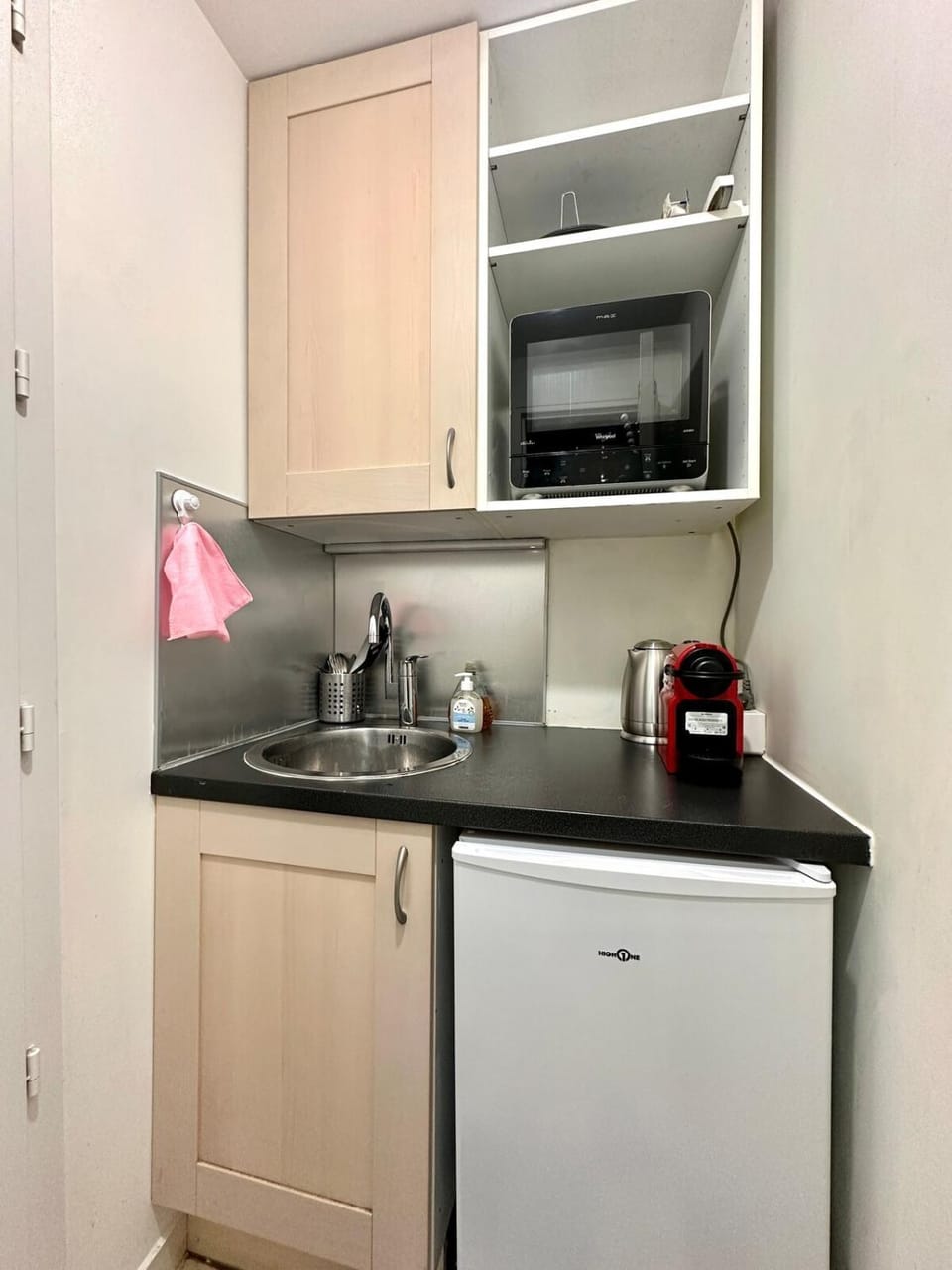 Modern Studio near Montorgueil Apartment in Paris