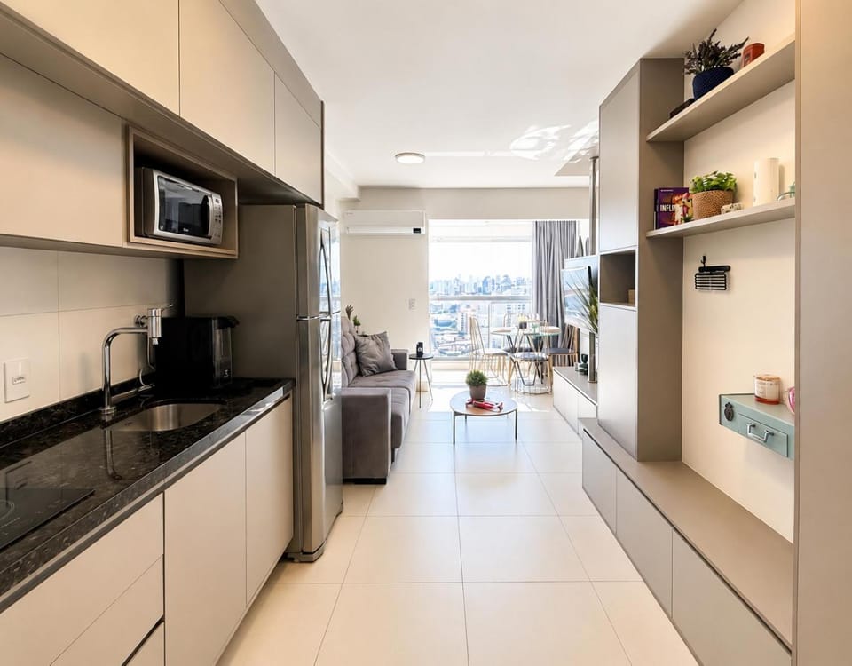 View (from property/room), Kitchen or kitchenette, Living room, City view
