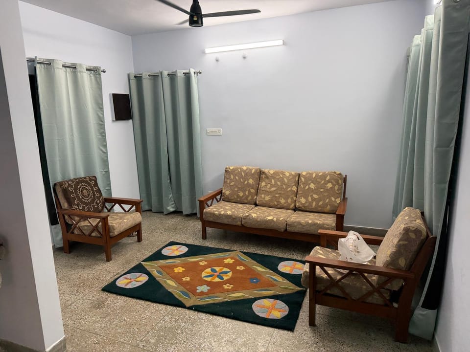 Elite's Escape Stay Apartment in Lucknow