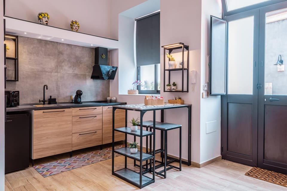 Kitchen or kitchenette