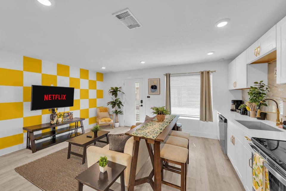 SJ Dallas H1 Apartment in Dallas