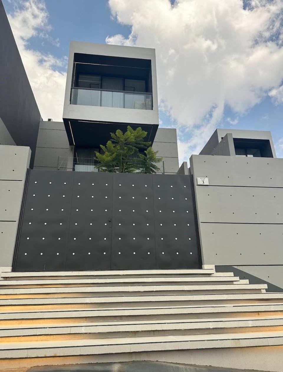 فلل بلكونة Villa in Saudi Arabia