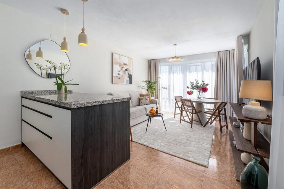 Kitchen or kitchenette, Living room, Dining area, kitchen